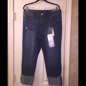 Cropped denim jeans